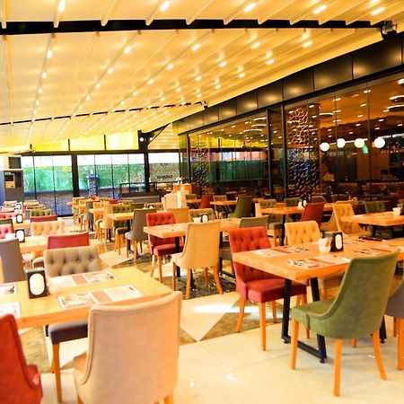 New Garden Hotel ดิยาร์บาคีร์ ภายนอก รูปภาพ