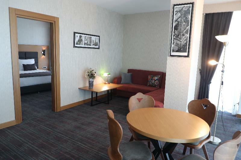 New Garden Hotel ดิยาร์บาคีร์ ภายนอก รูปภาพ