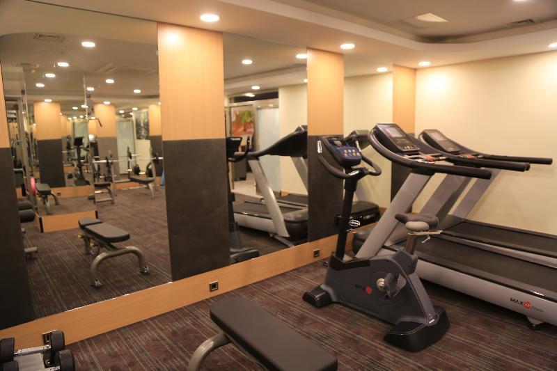 New Garden Hotel ดิยาร์บาคีร์ ภายนอก รูปภาพ